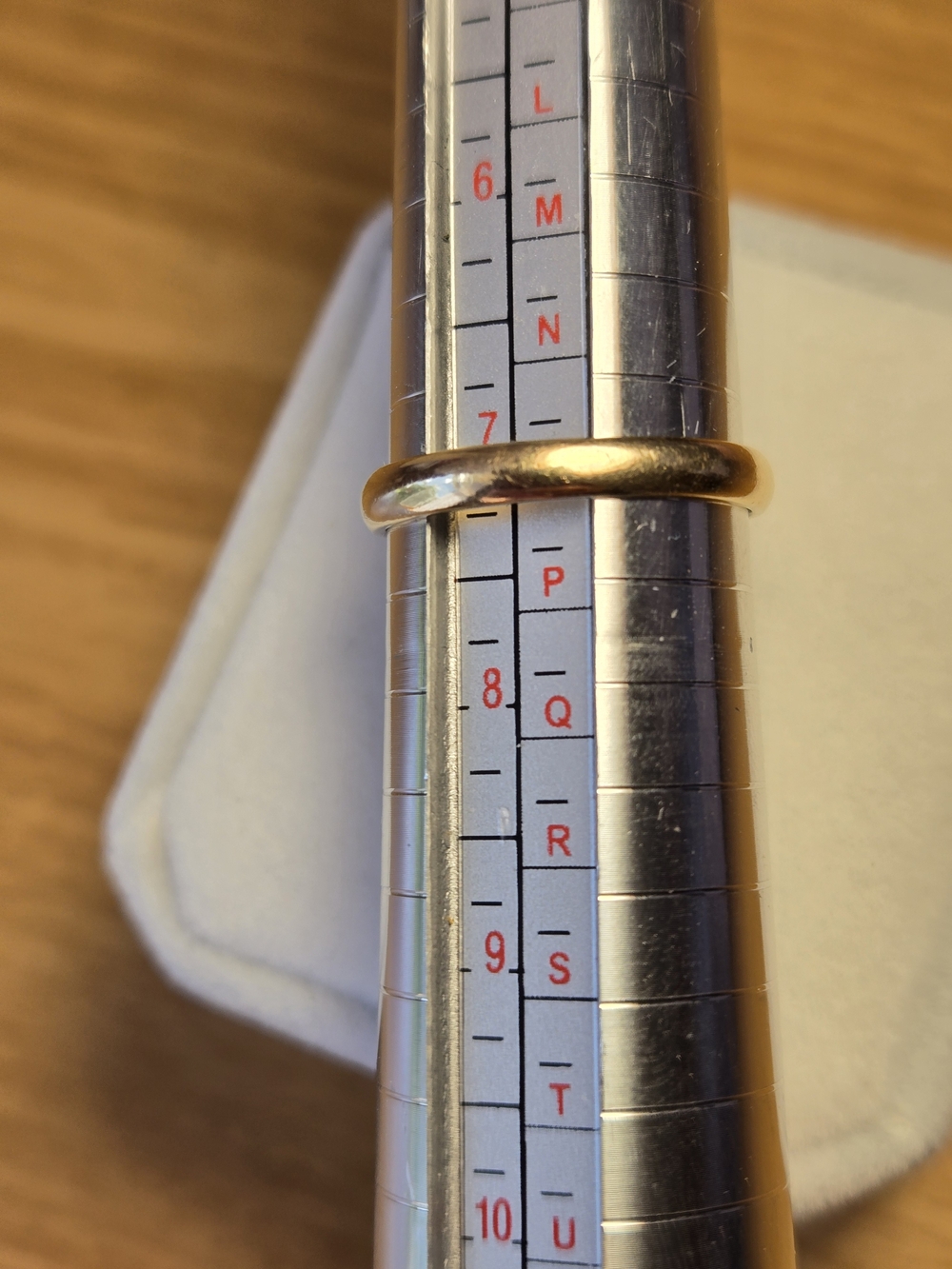 14k Yellow Gold And 4 Ruby Band - Picture 6 of 6